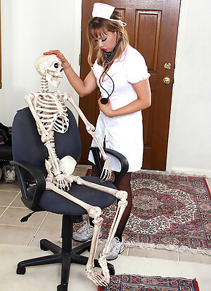 Naughty Nurse Christy James Bones A Skeleton Porn Pics
