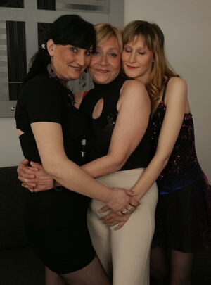 Mature.nl Three old and young lesbians get ready to party mature xxx sex photo