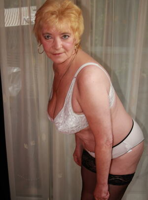 Mature.nl This housewife sure loves to play with herself mature xxx sex photo