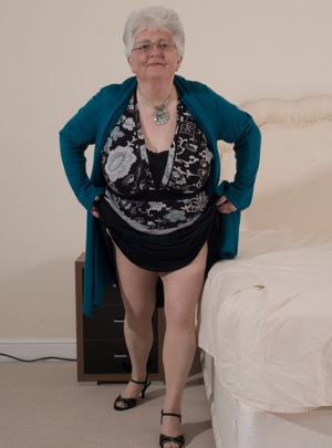 Mature.nl Naughty Big breasted British granny getting frisky mature xxx sex photo