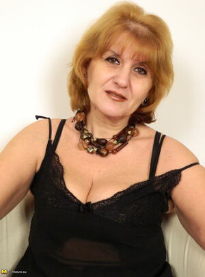 Mature.nl This naughty mama loves to please her special spot mature xxx sex photo