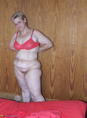 Mature.nl Mature Ingrid loves playing when shes alone mature xxx sex photo