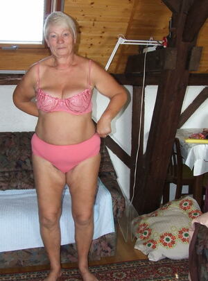 Mature.nl Amateur older lady caught shaving her pussy mature xxx sex photo